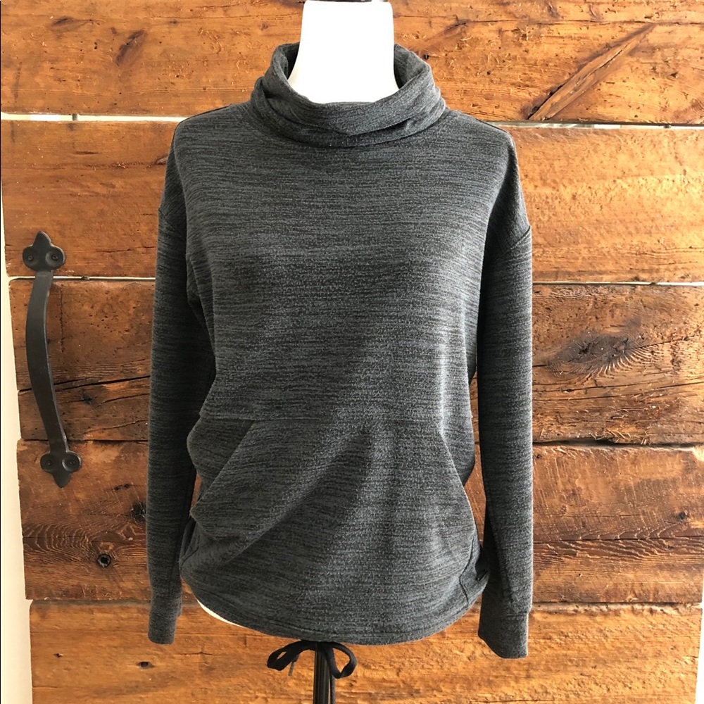 Roots | Turtle Neck Sweatshirt